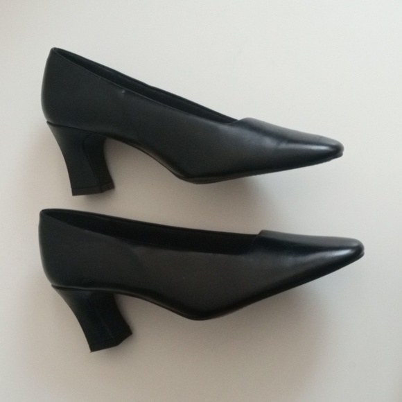 🖤👠 Black Heels, Pumps | Size 7.5 - Picture 9 of 11